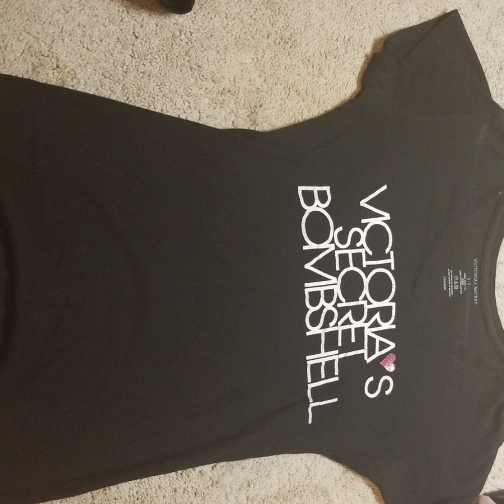 vs tshirt, s
